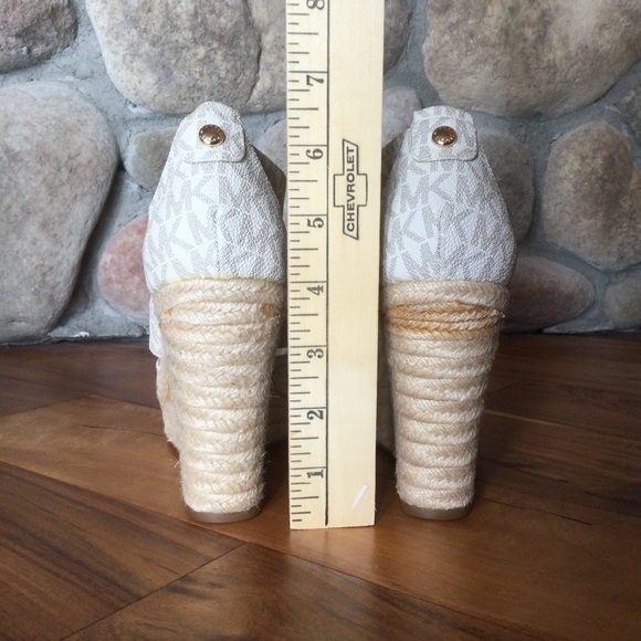 ✔️Michael Kors Damita Caged Espadrille Wedge Sandals Size 6.5 NWOT - Picture 4 of 8